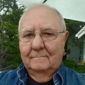 Meet your Posher, Henry